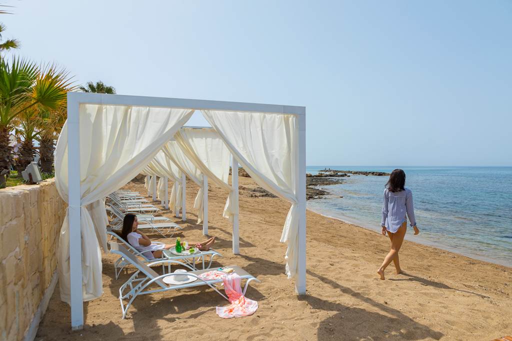Spring 4* Luxury Break in Cyprus - Image 10