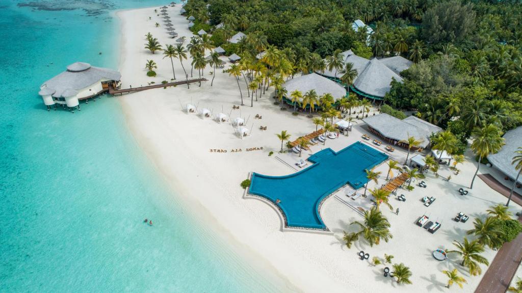 Sping ’23 Maldives Luxury Honeymoon Offer - Image 2