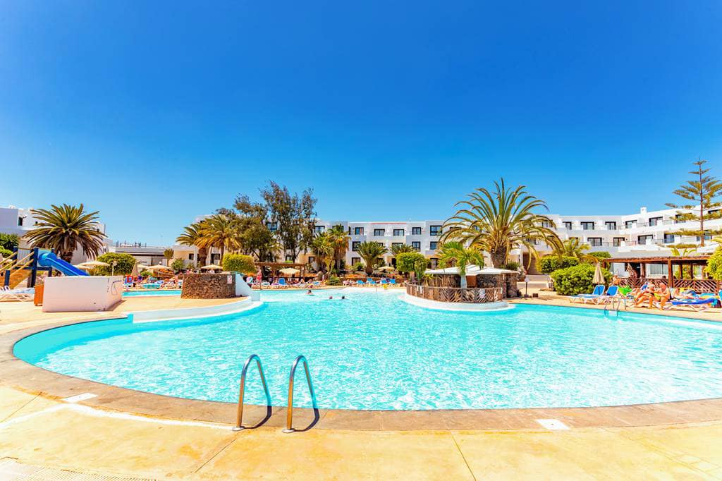 Late August All Inclusive Lanzarote Family Hols - Image 1