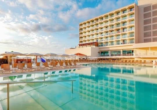 Stunning 4*PLUS Palladium Resort Menorca - Image 3