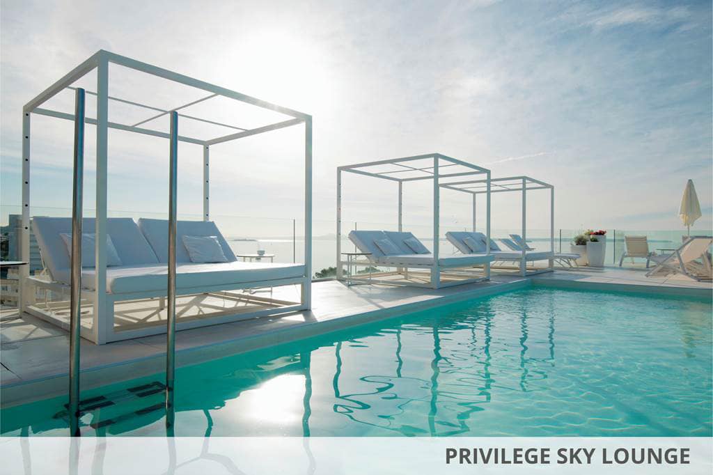 Adults Only Majorca Luxury Swim Up Room - Image 1