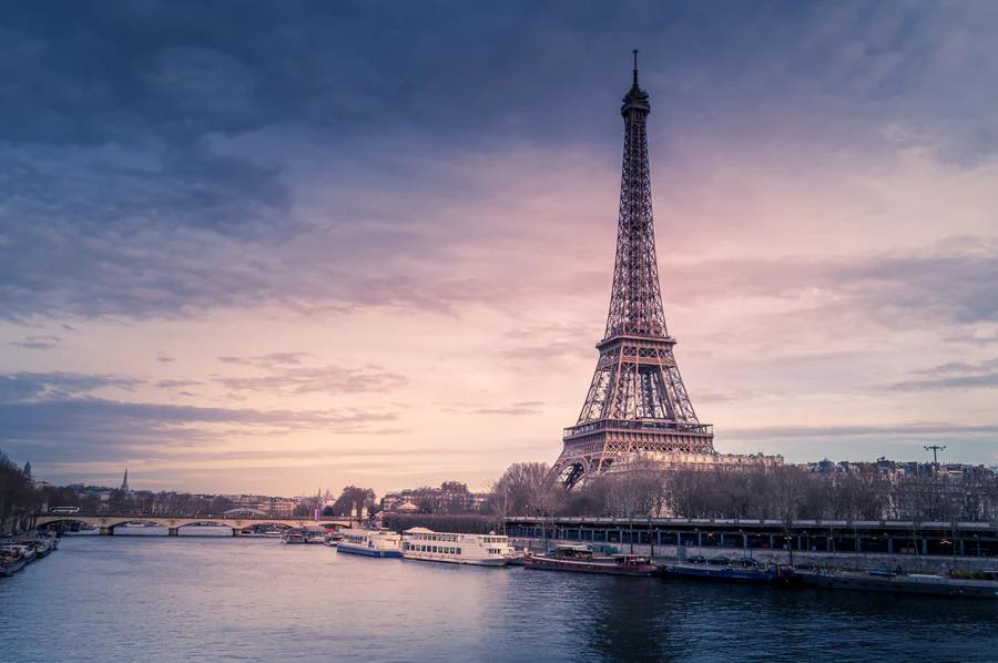 Valentines Break to Paris France - Image 1