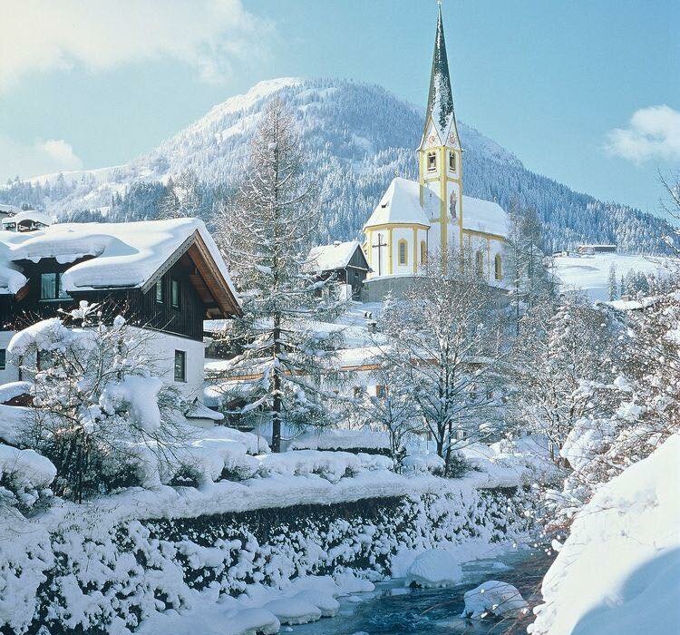 Christmas Break to the Austrian Ski Slopes - Image 1