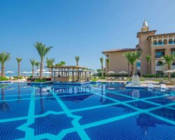Early Summer Luxury 5* Abu Dhabi UAE Week