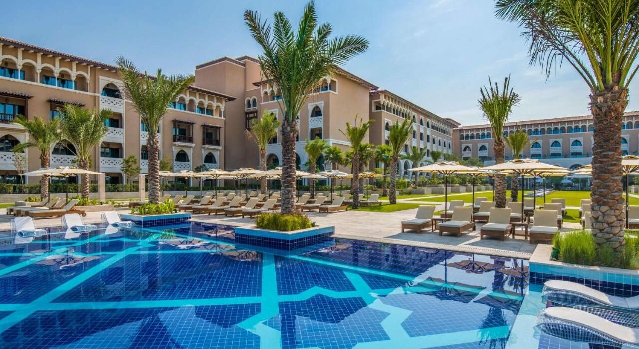Early Summer Luxury 5* Abu Dhabi UAE Week - Image 3