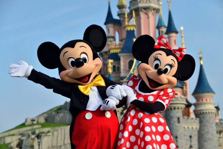 Christmas Family Gift: Disneyland Paris in 2023 - Image 1