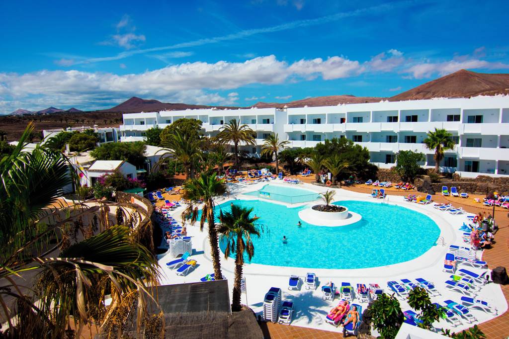 All Inclusive Family Fun in Lanzarote with Waterpark - Image 1