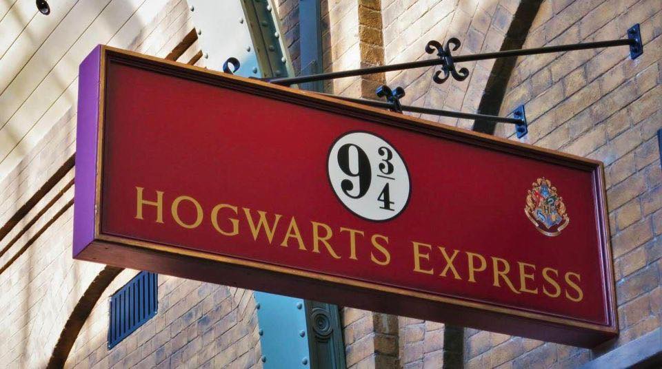 Christmas Gift: Warner Bros Studio Harry Potter Tour - Image 1