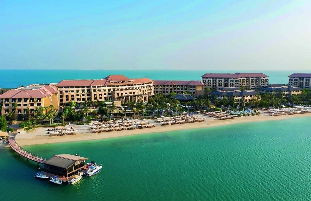 Summer 5* Luxury Hols in Dubai UAE - Image 1