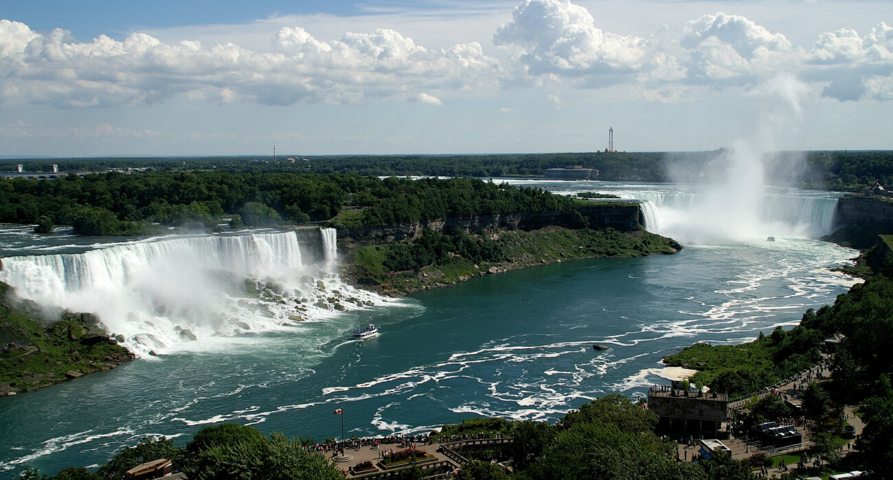 Toronto & Niagara Falls Canada Twin Centre - Image 2