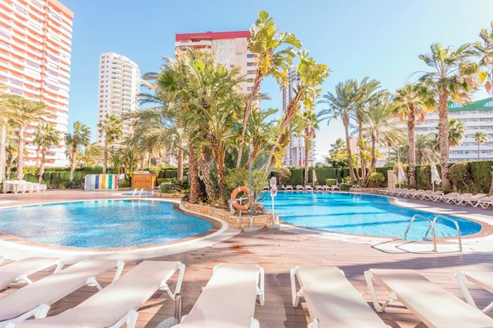 Calpe 4* Luxury Family of 4 Summer Deal - Image 1