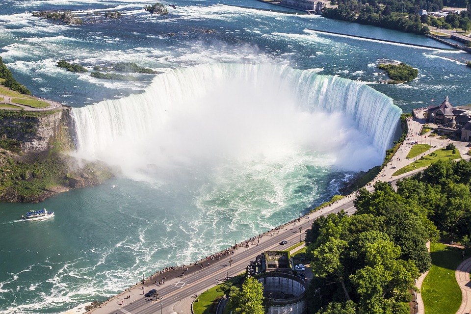 Toronto & Niagara Falls Ninja Twin Centre - Image 3
