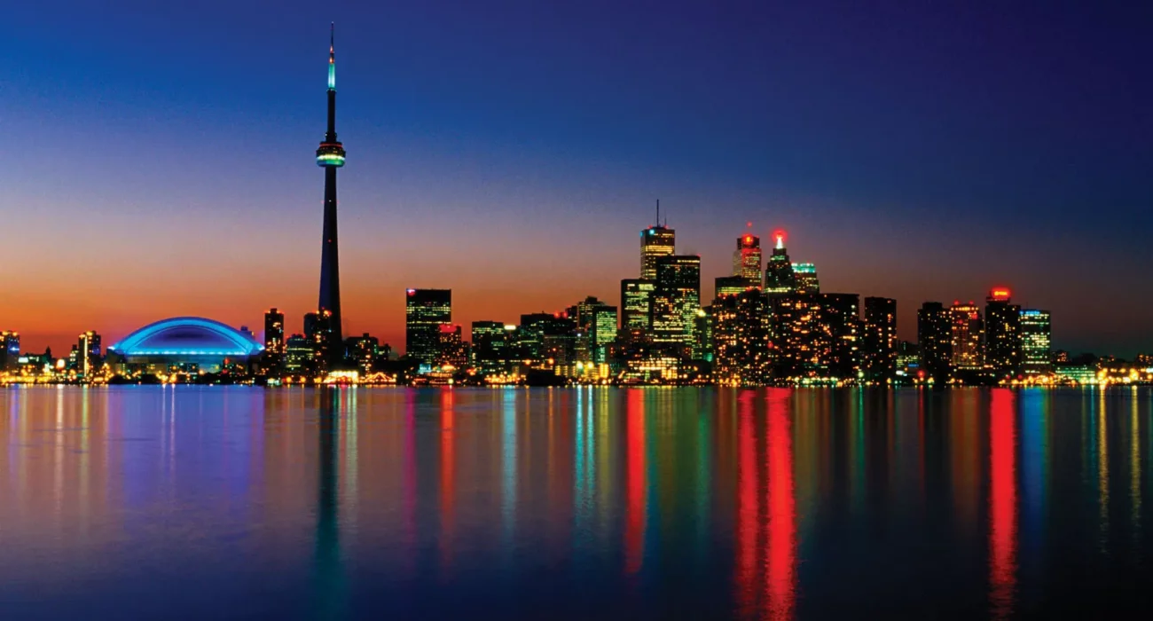 Toronto & Niagara Falls Canada Twin Centre - Image 1