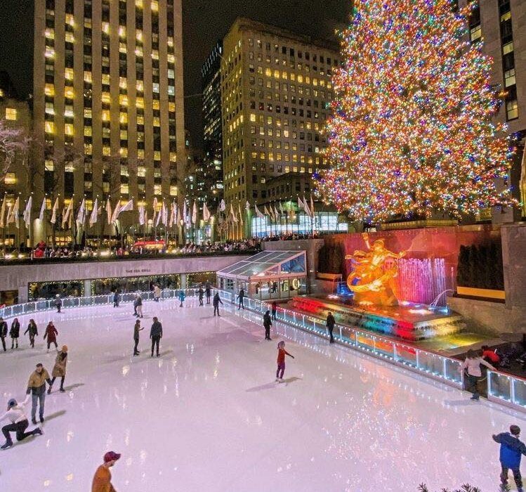Christmas Light Switch On in New York City - Image 1