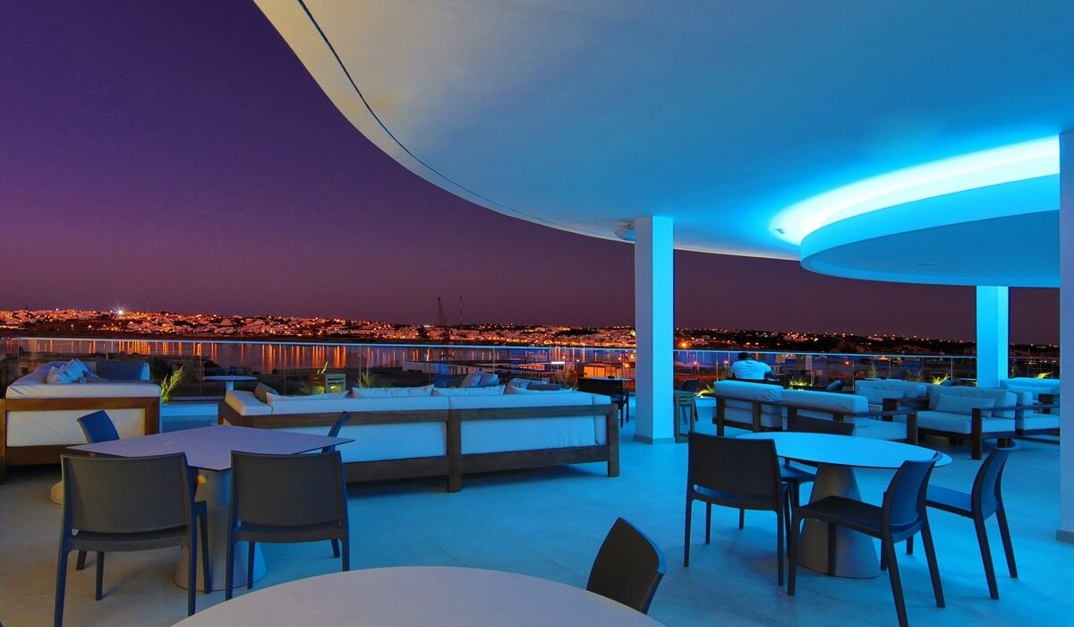 ALGARVE ADULTS ONLY LUXE WITH ROOFTOP POOL - Image 4