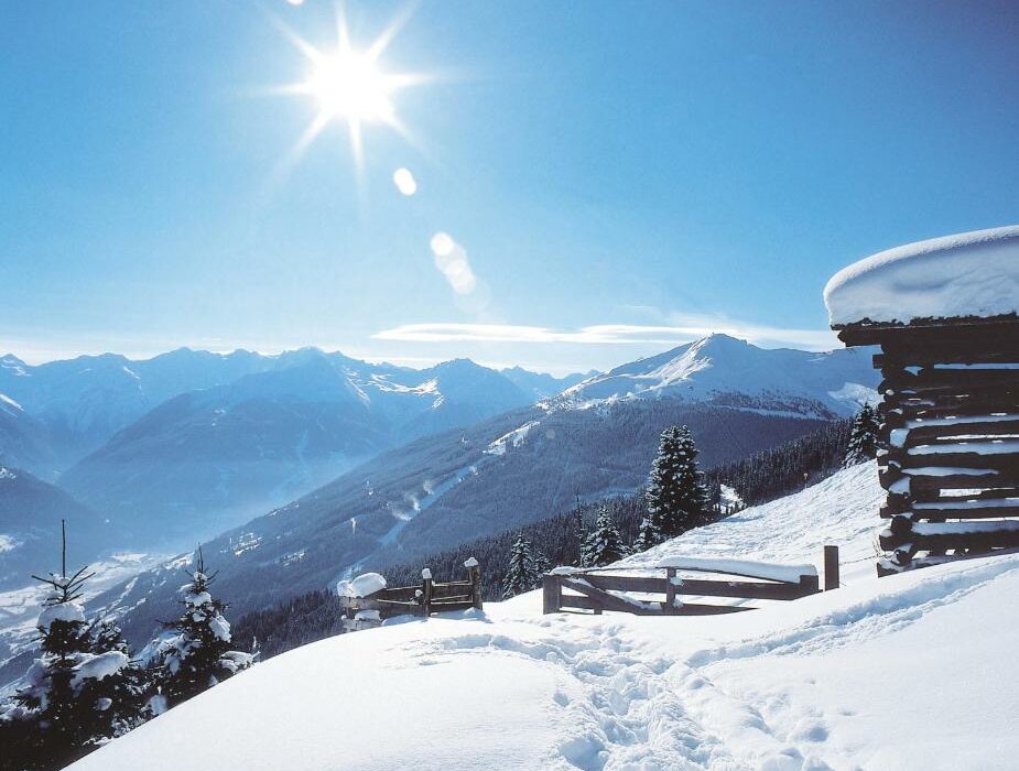 LAST MIN Austria Ski Special from Belfast - Image 1