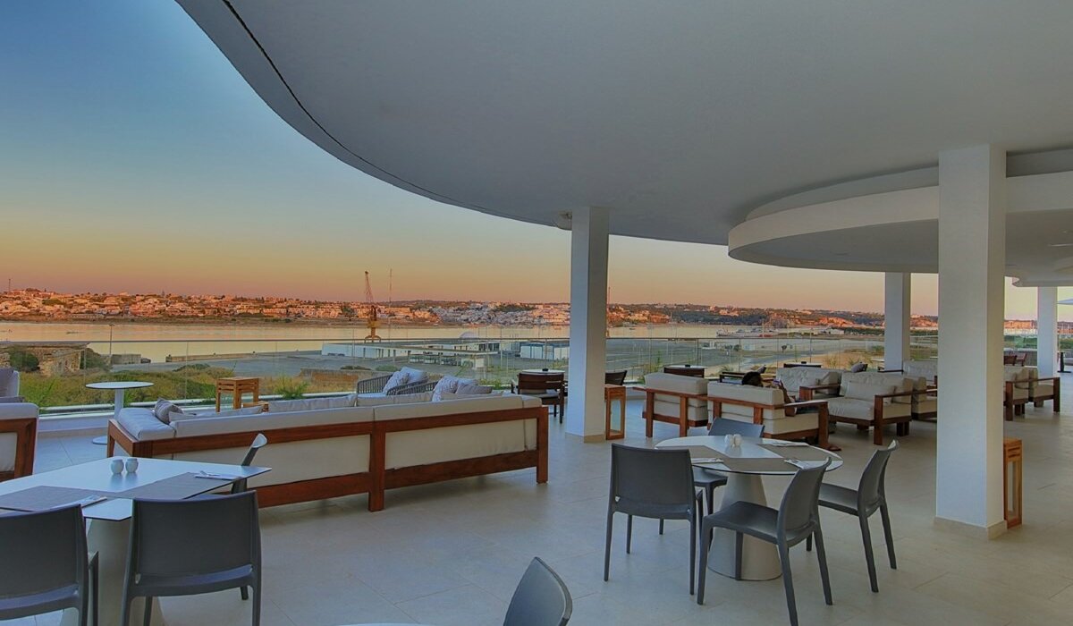 PORTUGAL PERFECT ADULTS ONLY LUXURY GET AWAY - Image 4
