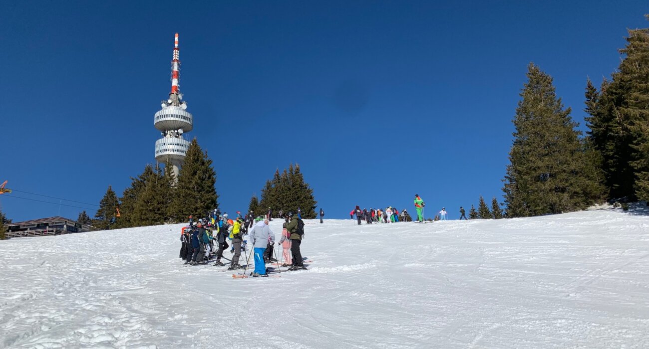 PLAN TO NEXT YEAR Q Radio Ski Week 2024 - Image 1