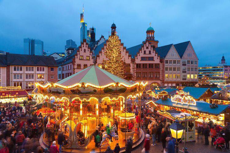 Visit the Christmas Markets in Frankfurt Germany - Image 1