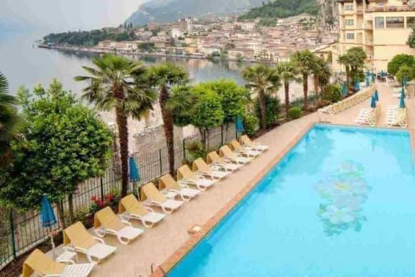 Summer Special 4* Lake Garda Italy Views - Image 3