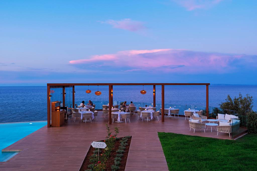 5* Luxury in Greece with Private Pool - Image 8