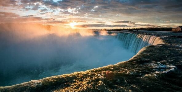 Spring Visit to Iceland, Toronto & Niagara Falls