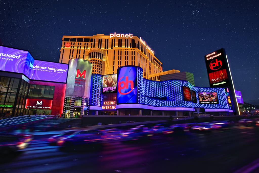Las Vegas: Treat Yourself with Business Class - Image 1