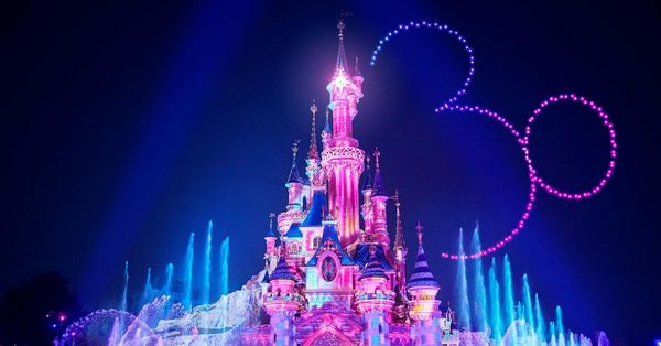 Perfect Christmas Gift: Disneyland Paris - Image 1