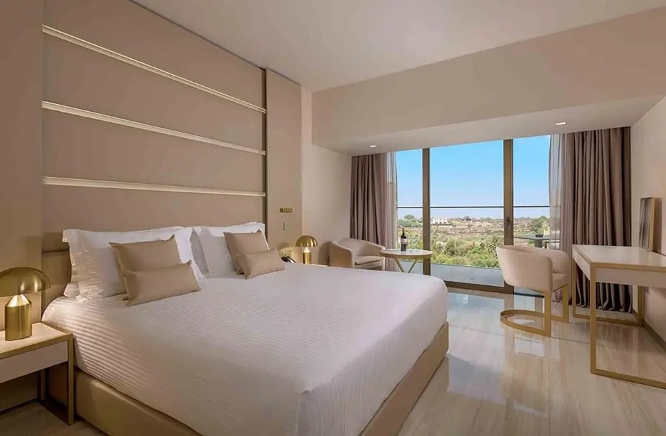 Luxury 5* Adults Only Cyprus at NInja Price - Image 3