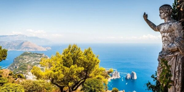 The Perfect Italian Getaway – Amalfi Coast, Capri & Pompeii