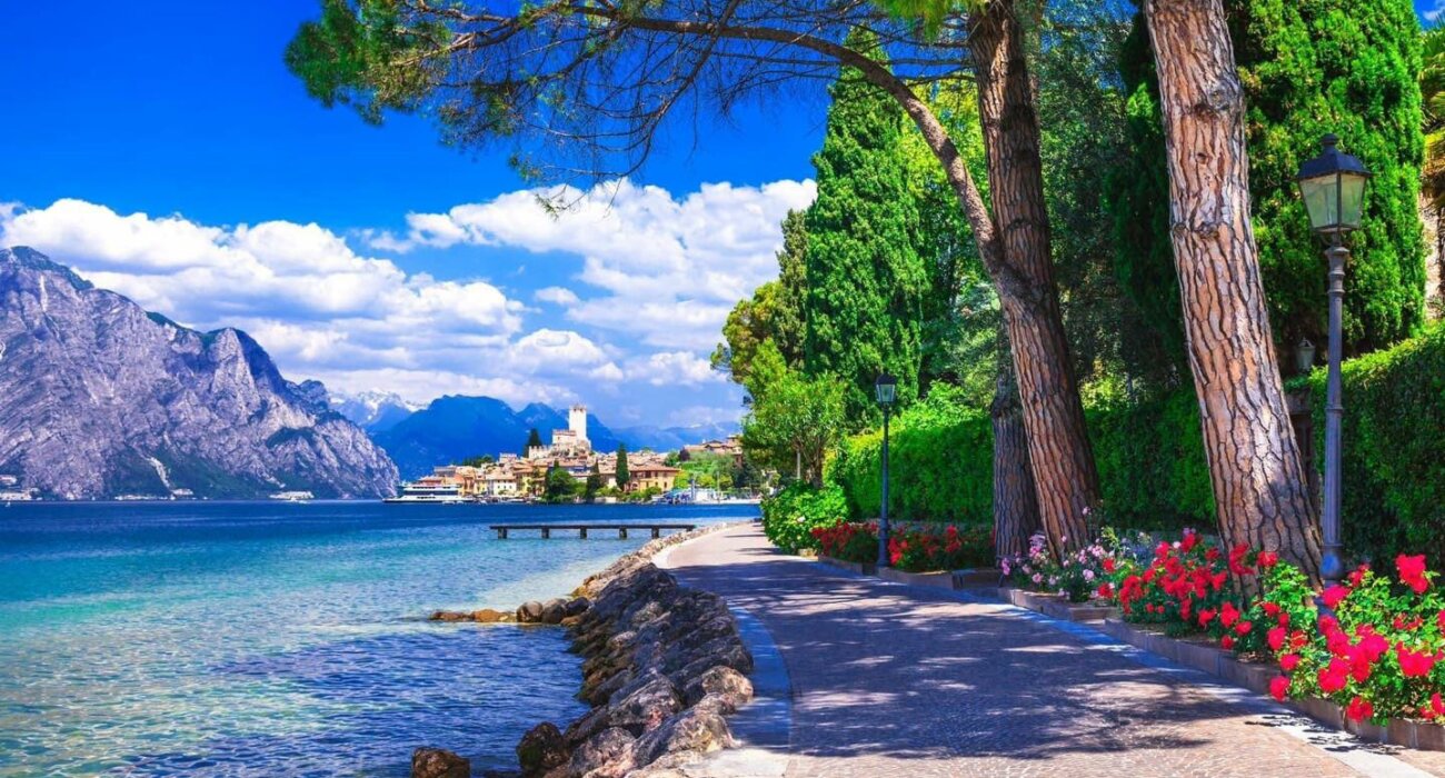 Lake Garda, Venice & Verona FULL Escorted Tour - Image 1