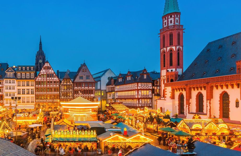 Visit The Christmas Markets in Frankfurt Germany - Image 1