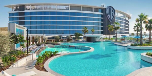 Luxury 5* Abu Dhabi Summer Hols + Theme Parks