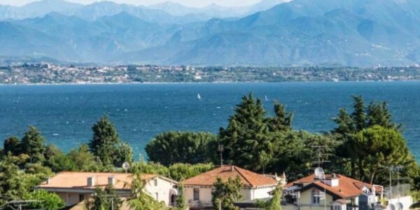 Lake Garda Italy LAST MIN 4* Special – LAST FEW SEATS