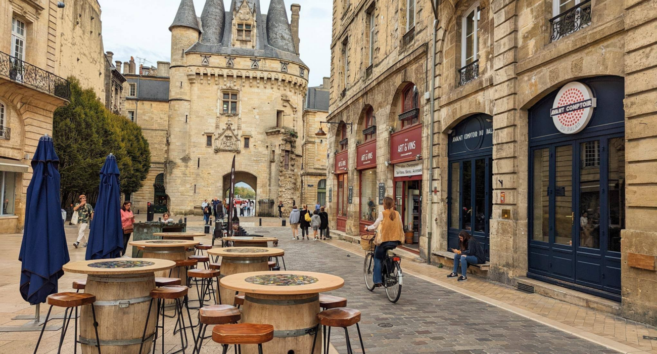 Stunning Bordeaux LAST MIN France City Break - Image 1