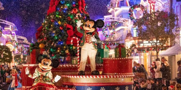 Spend Christmas at Walt Disney World Florida