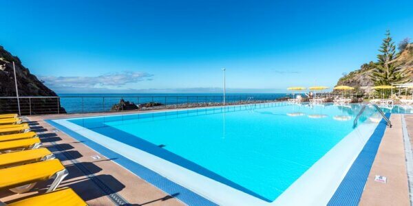 Late Year Madeira BARGAIN Winter Sun Offer