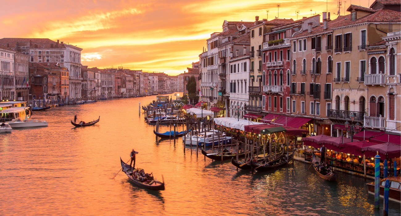 VENICE ITALY AUTUMN SHORT BREAK - Image 2