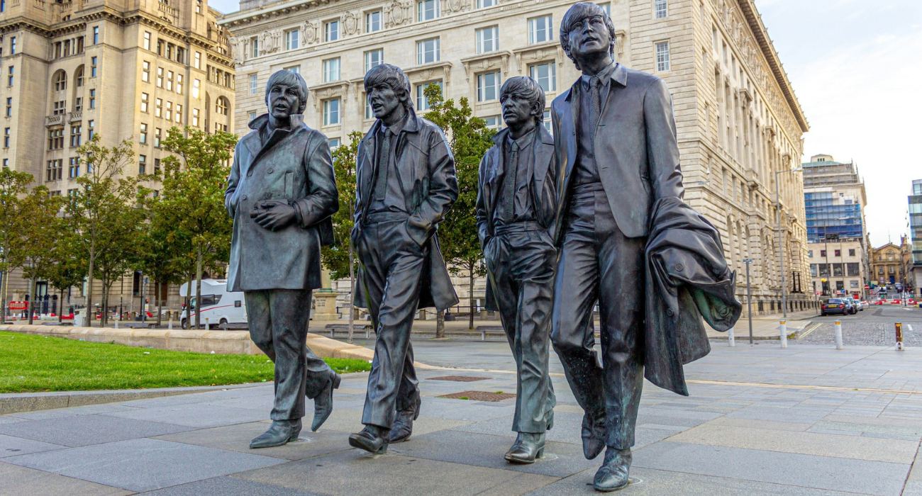 LIVERPOOL SUMMER UK CITY BREAK - Image 3