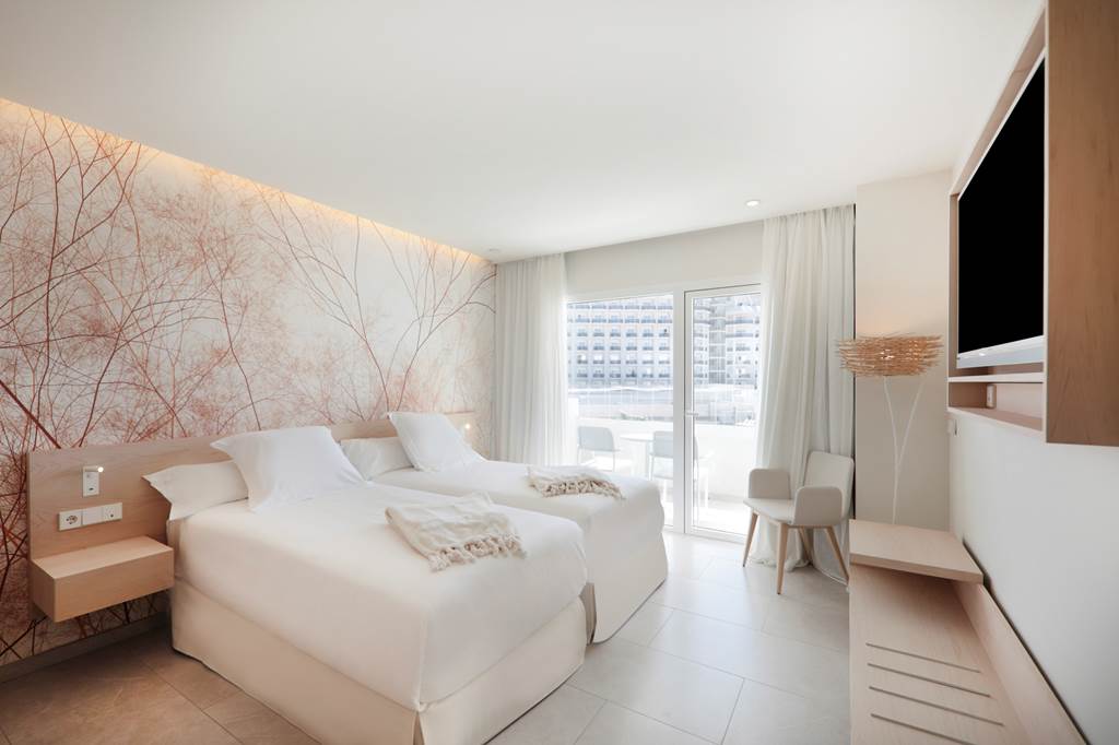 Tenerife 5* Adults Only Winter Sunshine - Image 5