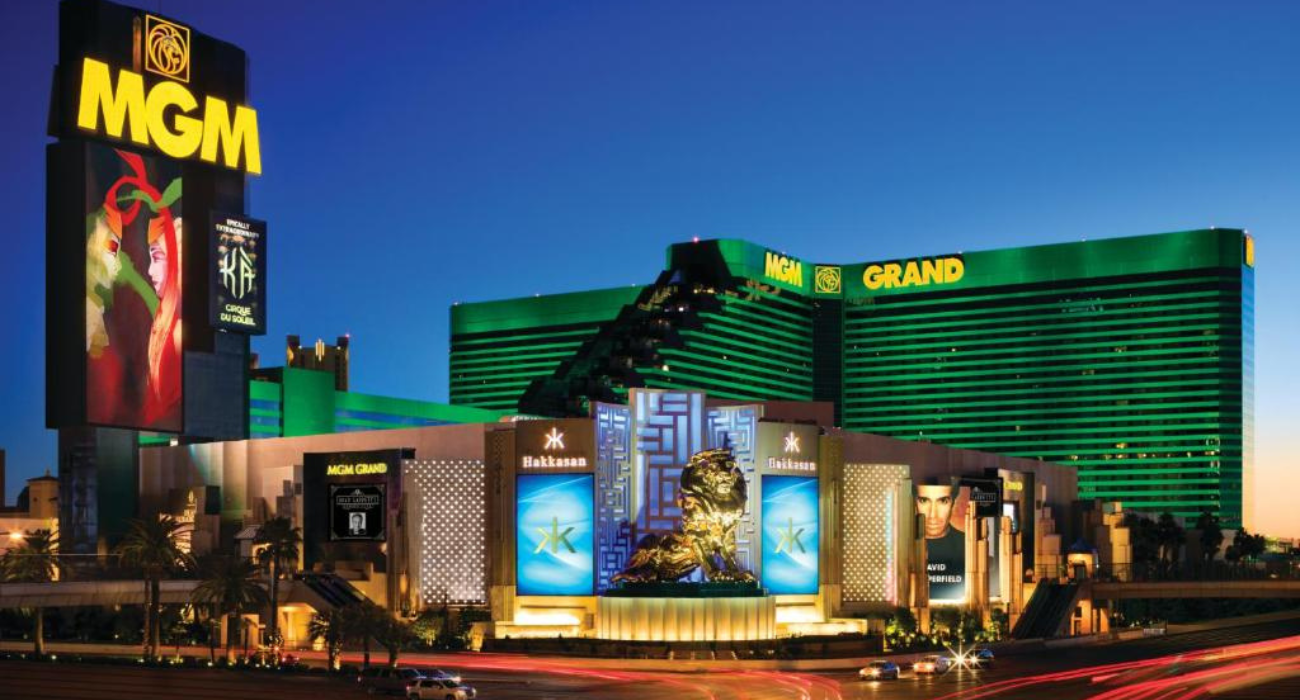 LAS VEGAS AUTUMNAL NINJA GETAWAY - Image 6