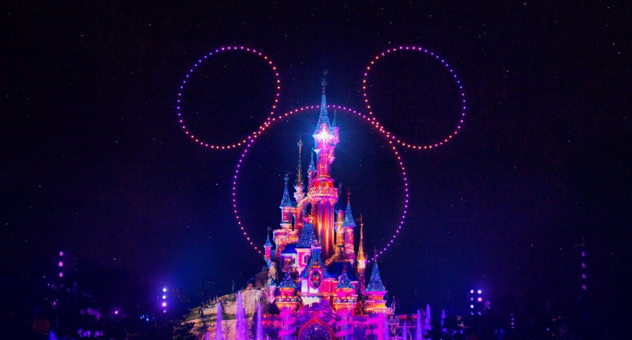 EARLY BOOKER Disneyland Paris Mid Term Break 2027 - Image 4