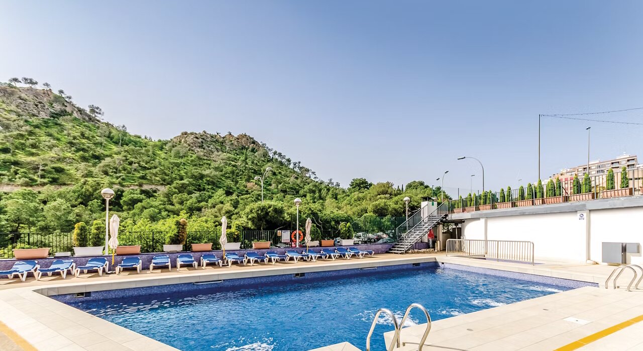 ALICANTE CITY BREAK NINJA BARGAIN OFFER - Image 2