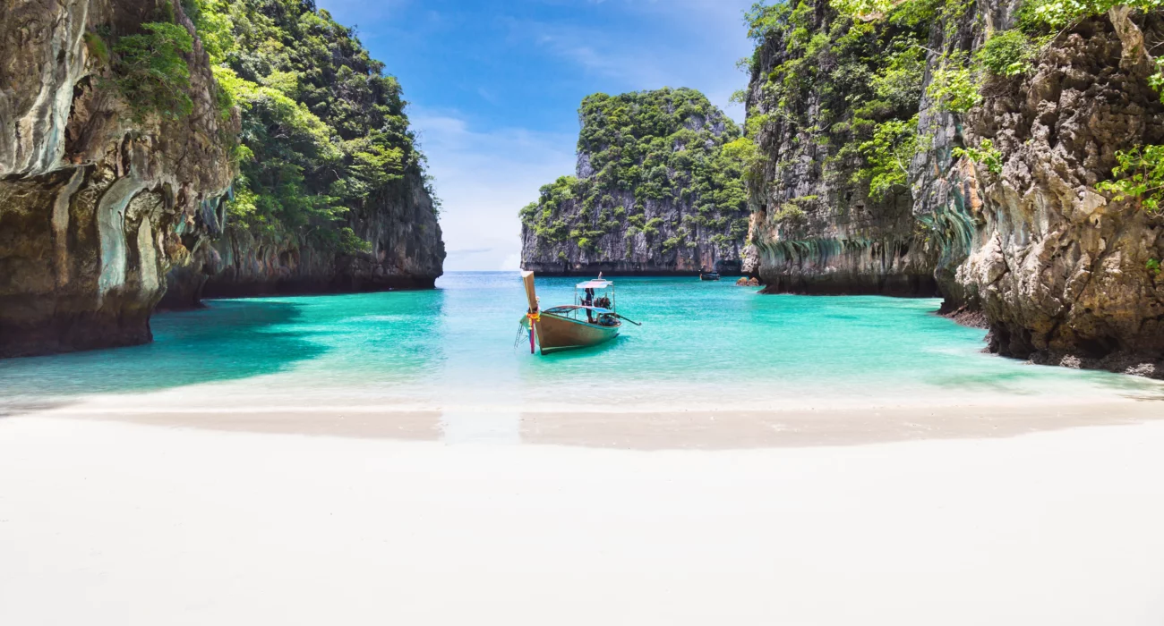 Phuket Thailand with City Tour Included - Image 1