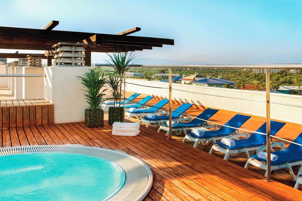 SALOU SPAIN EARLY BOOKER MAY 2027 - Image 9