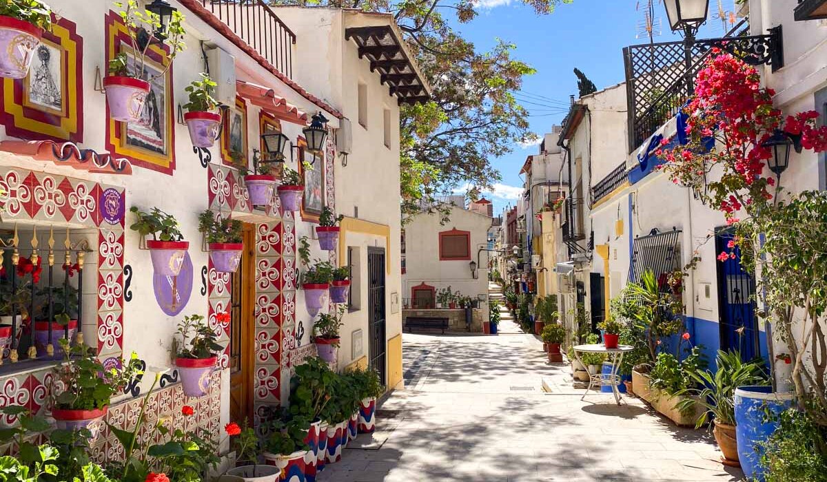 ALICANTE CITY BREAK NINJA BARGAIN OFFER - Image 8