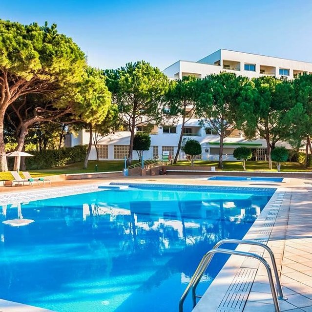 Early Spring Algarve Portugal Mini Break - Image 1