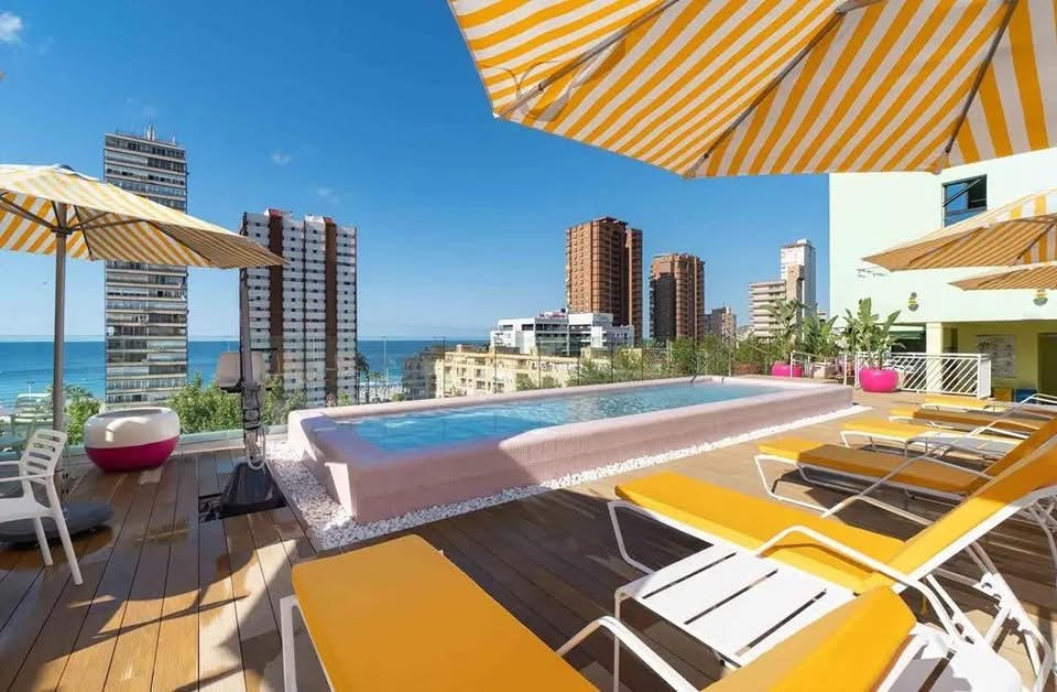 Winter Short Break BARGAIN to Benidorm Spain - Image 1