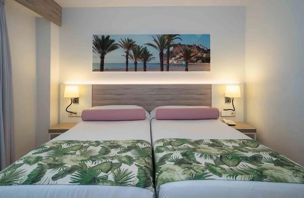 Winter Short Break BARGAIN to Benidorm Spain - Image 2