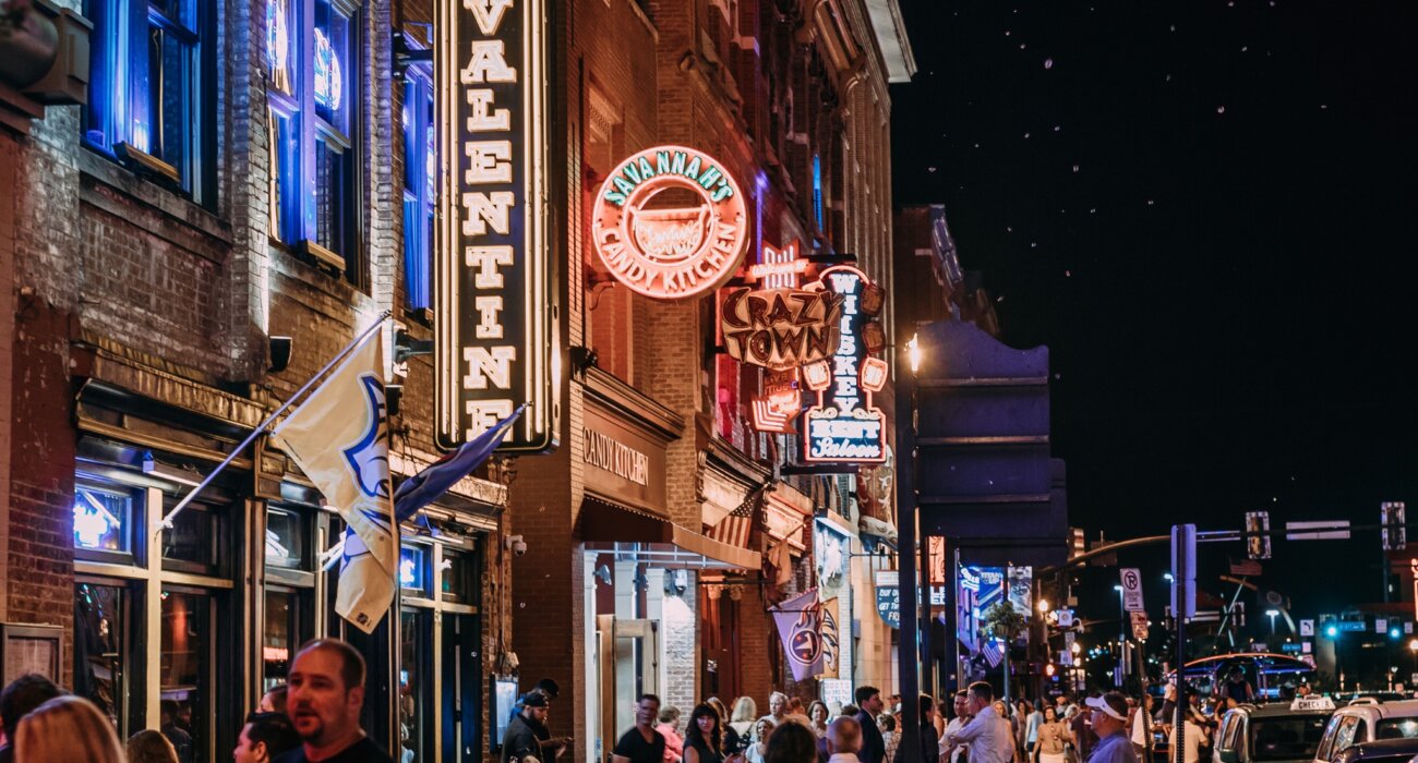 Nashville and Dallas USA Twin Centre Special - Image 2